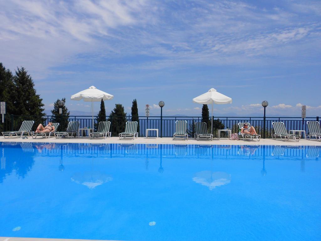 בניטסס Rising Sun Apartments & Studios מראה חיצוני תמונה